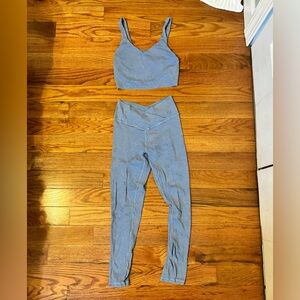 COPY - Aerie offline cross waist leggings and sports bra set